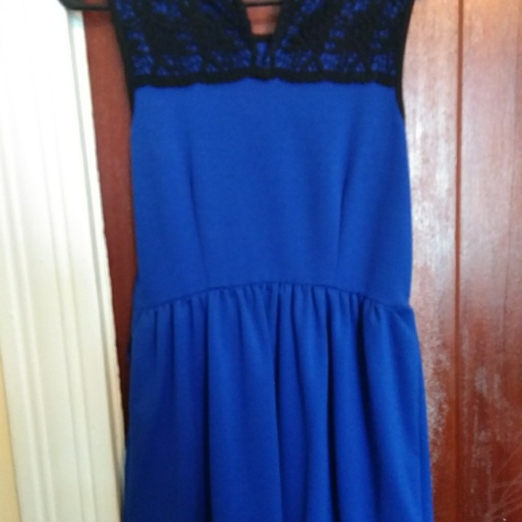 Blue dress with black lace across top - Picture 2 of 4